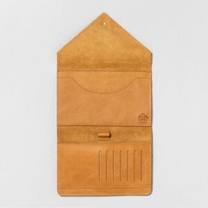 Hearth & Hand Taj Leather Travel Wallet Organizer; NWT
